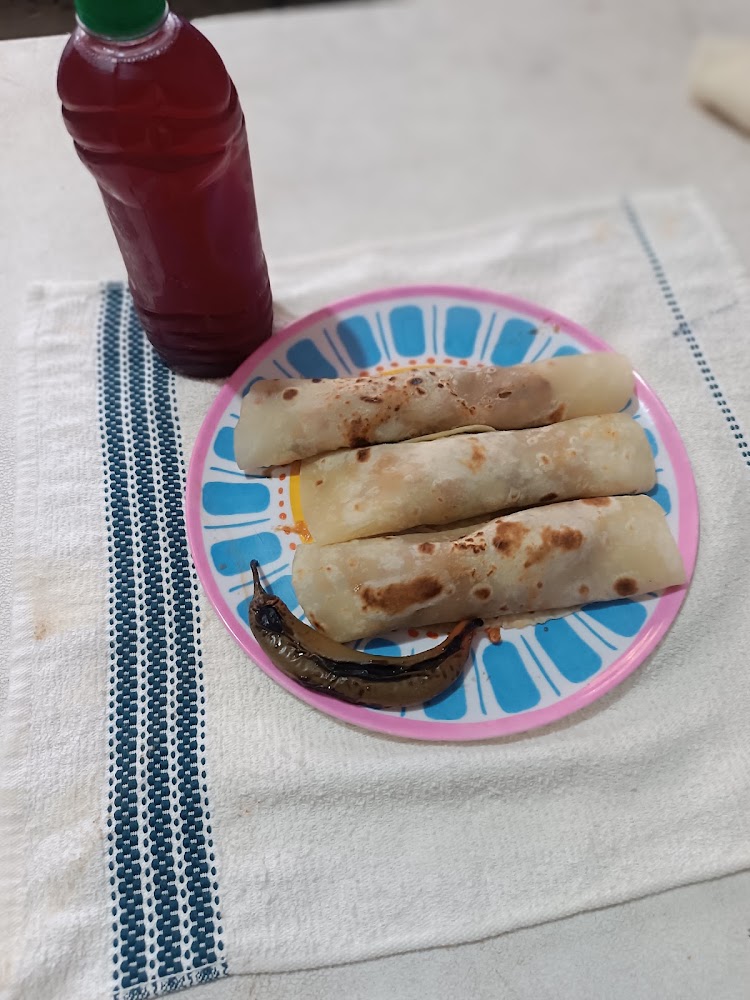Tacos de guisos " LAS BERE'S "