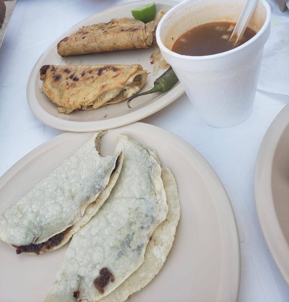 Tacos de guisos " LAS BERE'S "