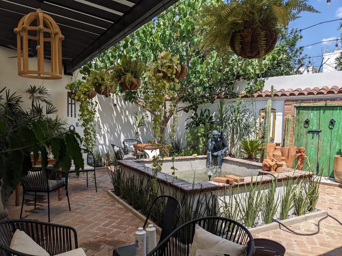 La Poule Café y Bistro