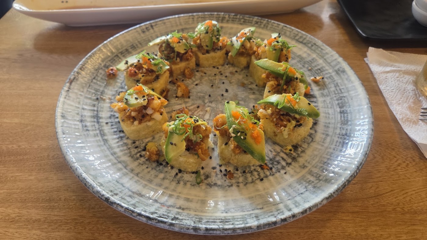 MOMA SUSHI GDL