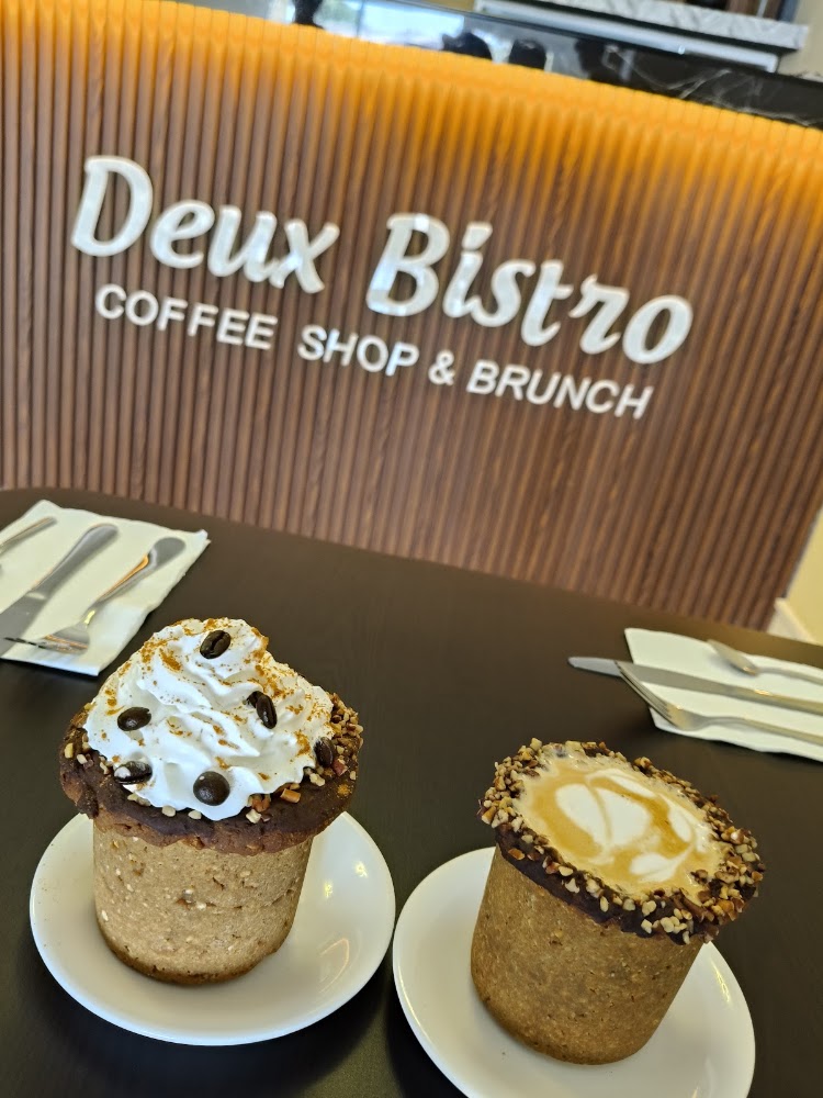 Deux Bistro