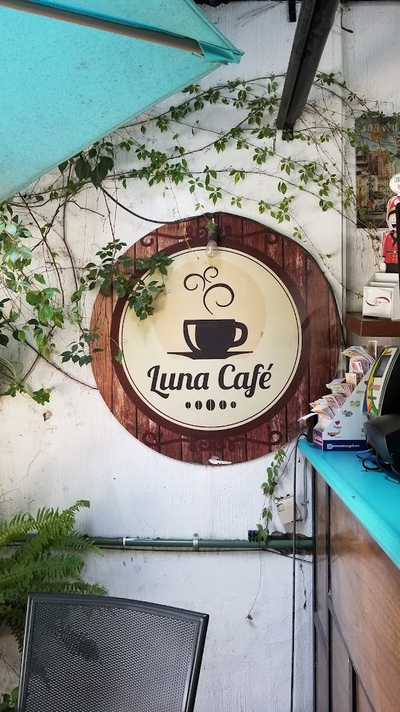 Luna Café