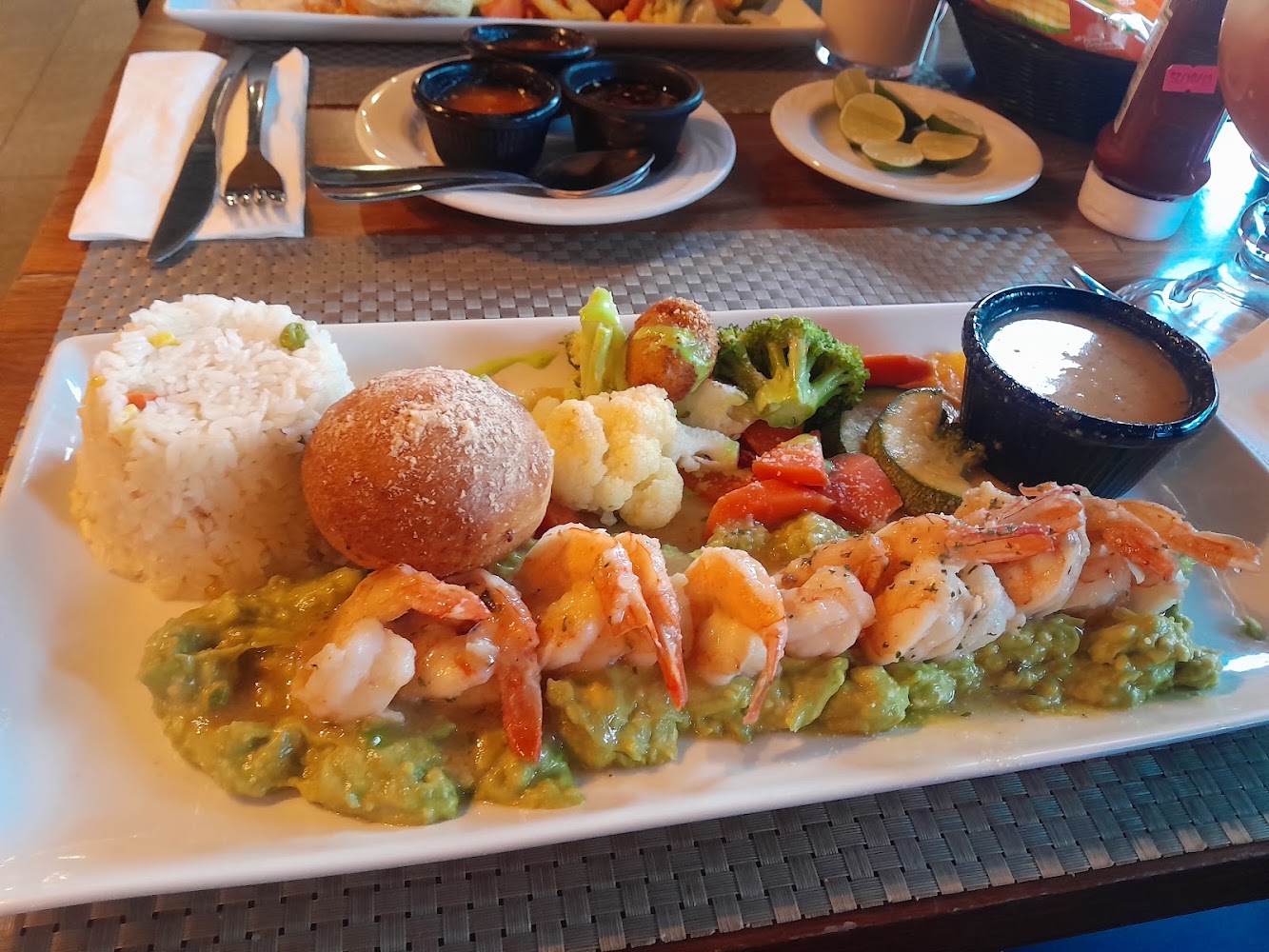 Restaurante Save Av. Patria