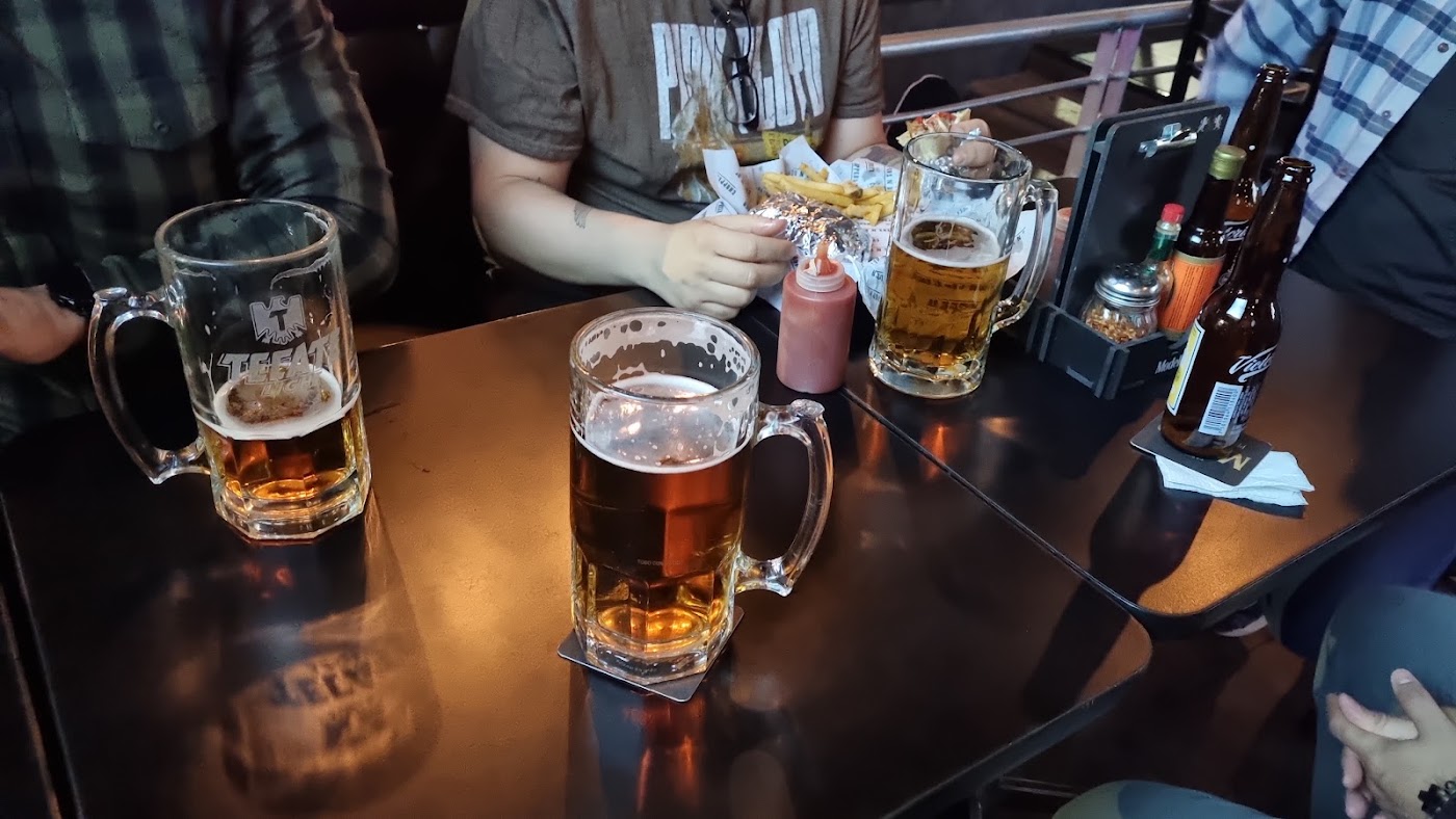 CHOPPERS N' BEER