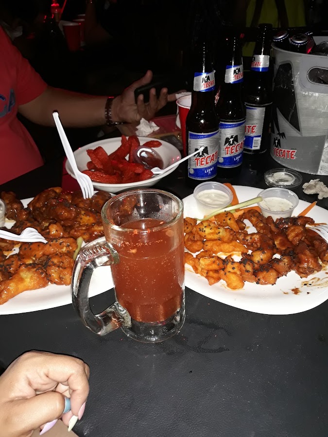 La Tirada Restaurante Bar Karaoke
