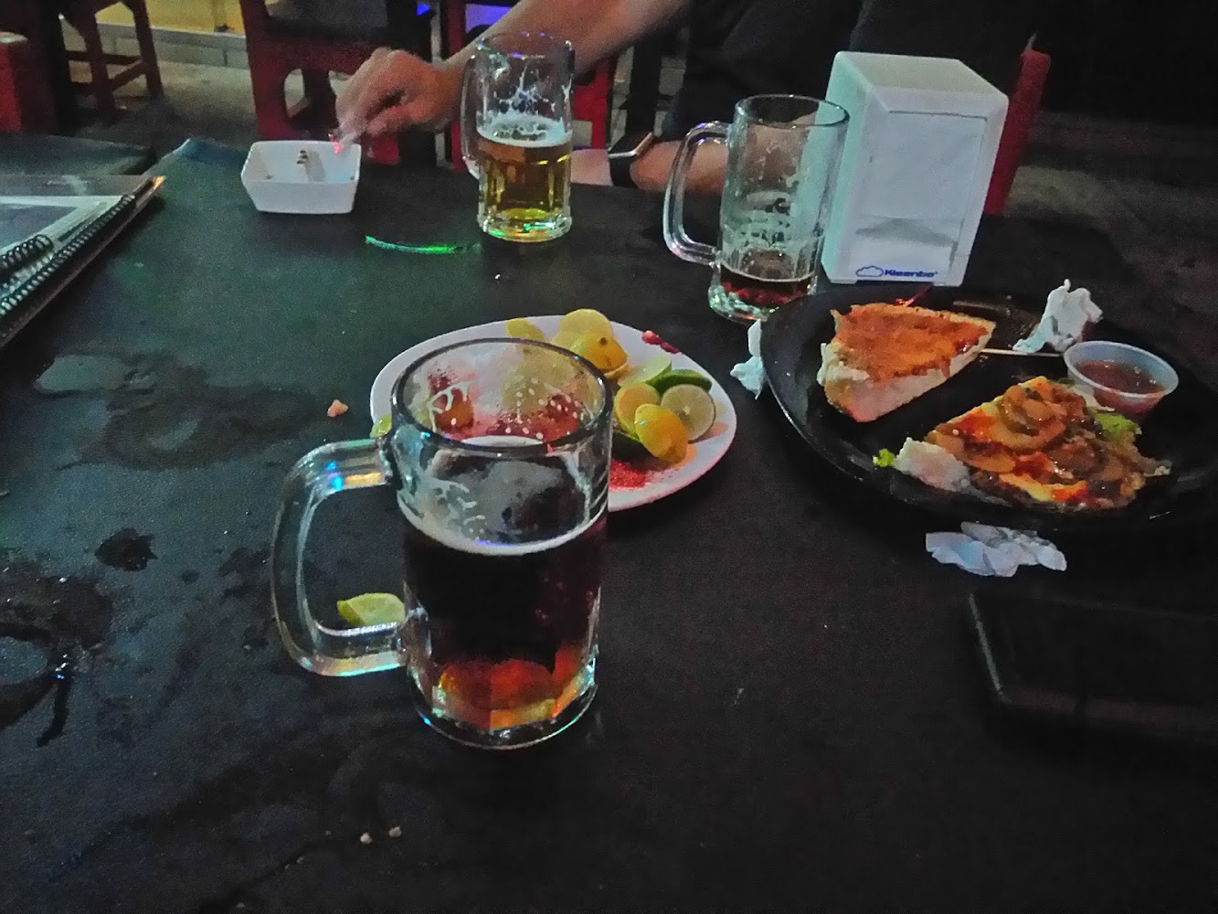 La Tirada Restaurante Bar Karaoke