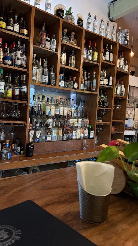 El Desestrés. Auténtica Cantina y Variedad