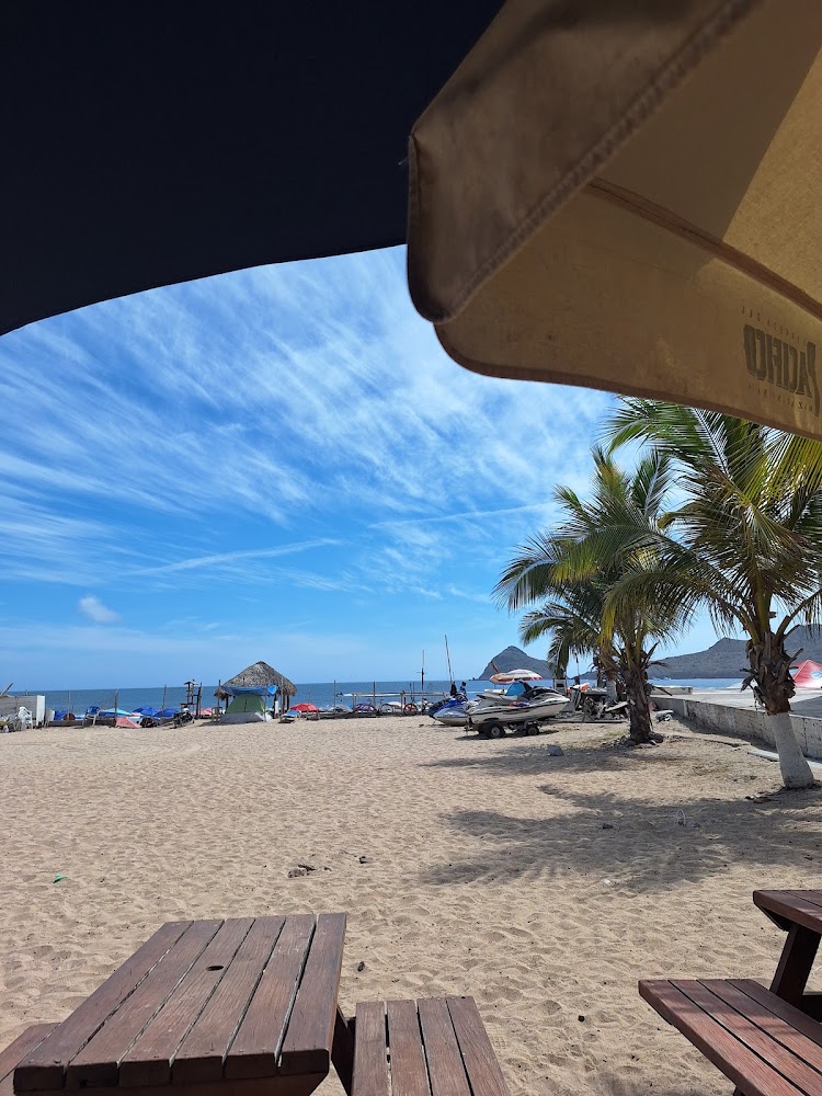 Barra al Mar Restaurante de Mariscos