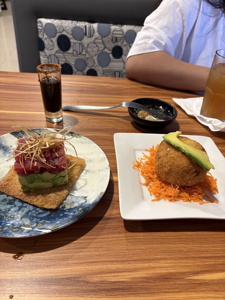 Levoy Sushi
