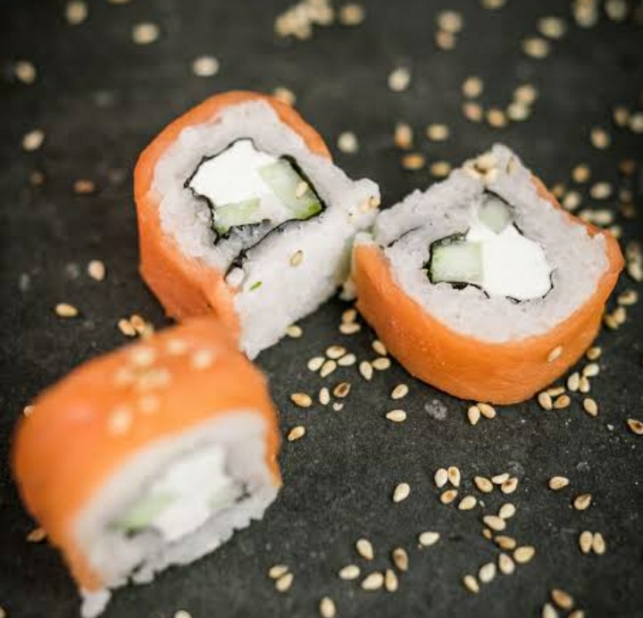 Puro Rollo sushi