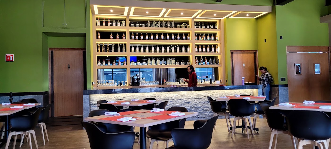 Shangri-La Restaurant Bistro