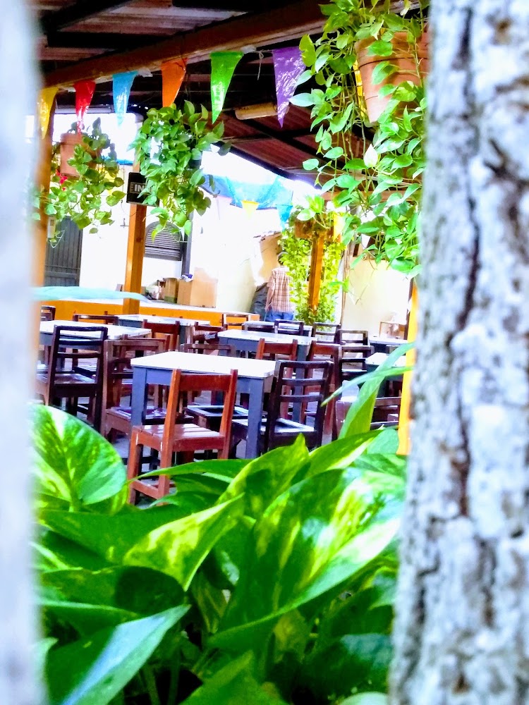 Bar "Puertas Negras"