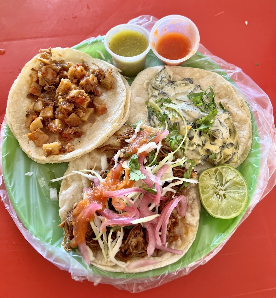 Tacos de guisos Doña Imelda