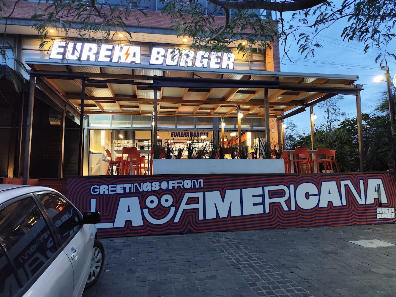 Eureka Burgers Americana