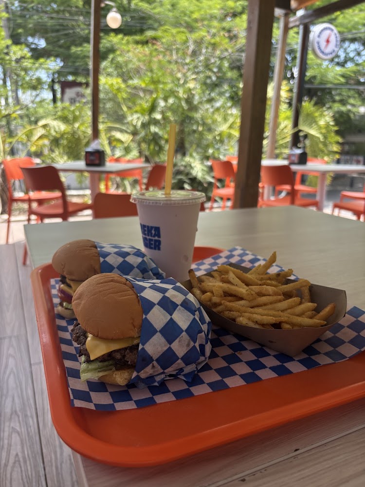 Eureka Burgers Americana