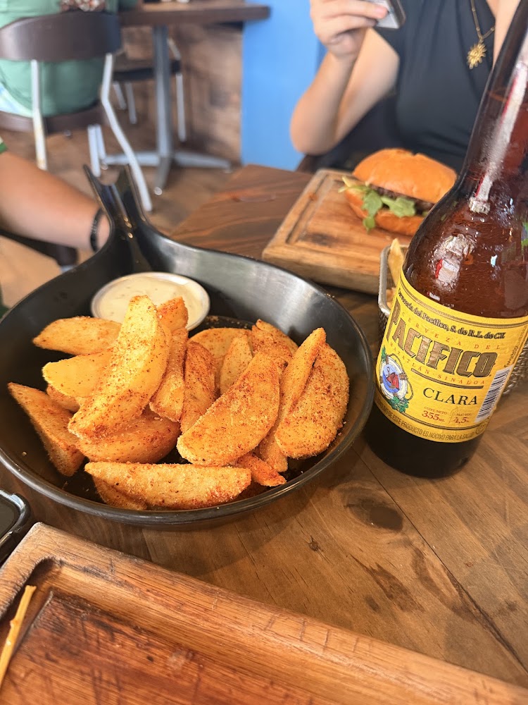Sport Box · Restaurant & Bar