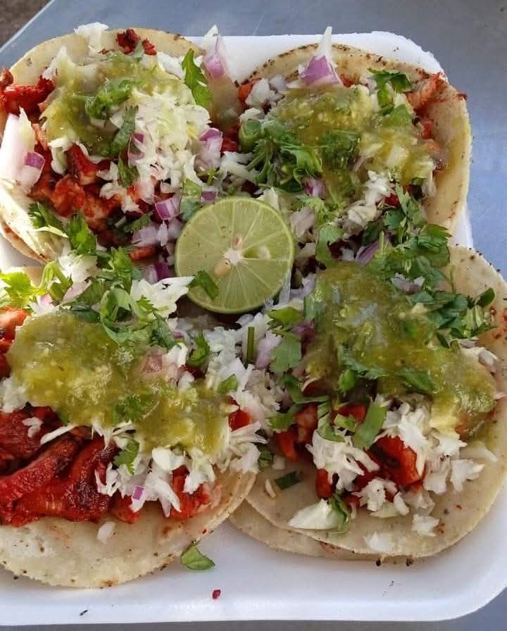 Tacos de adobada la florida