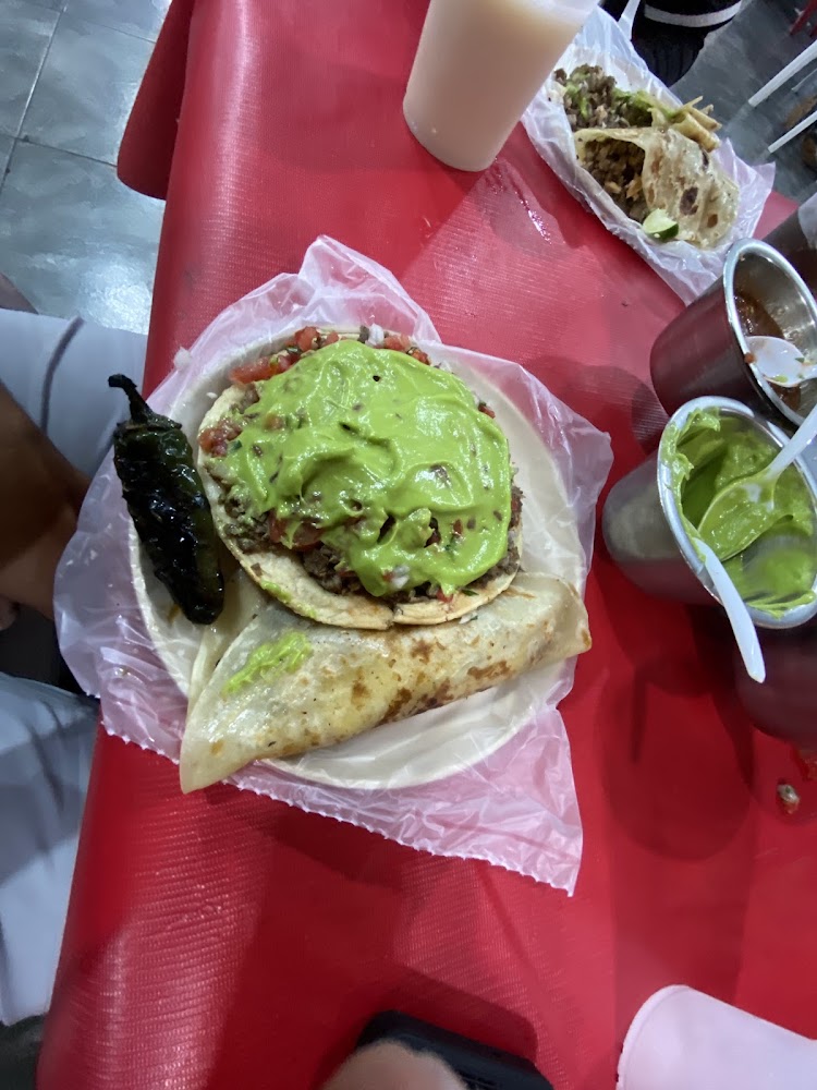 Taquería los Reales