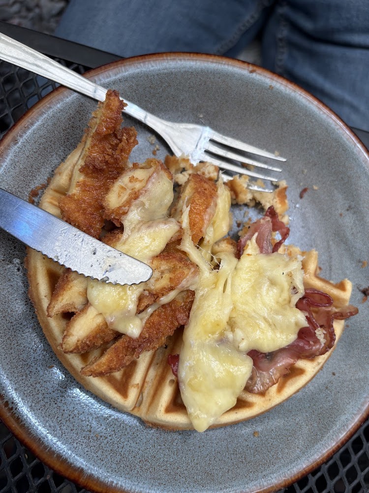 Ginger Root Café · Restaurante