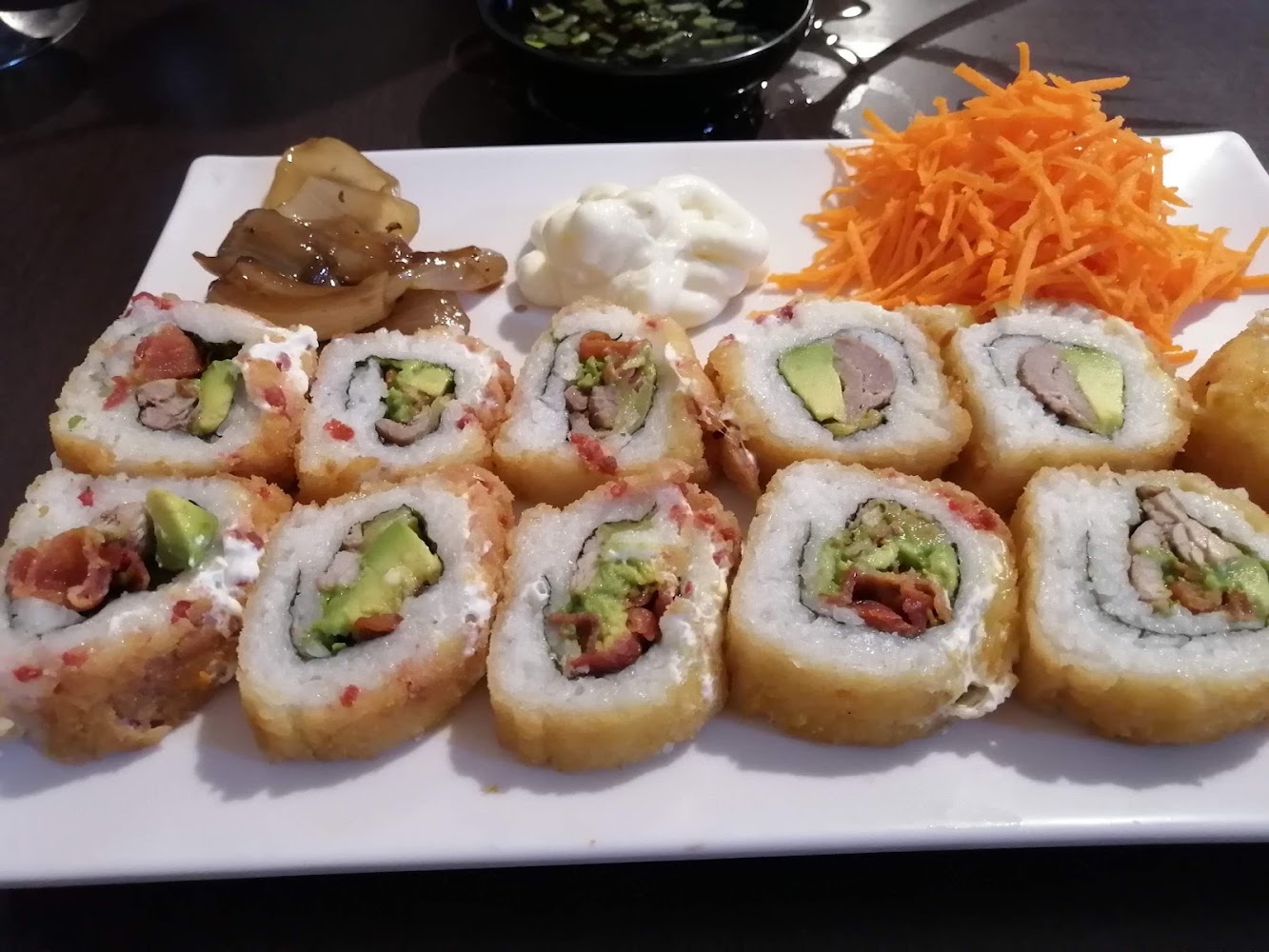 Dokos Sushi y Hamburguesas