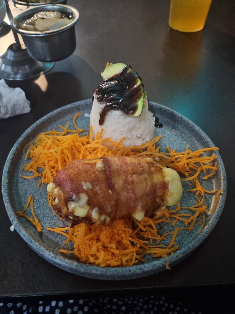 Dokos Sushi y Hamburguesas