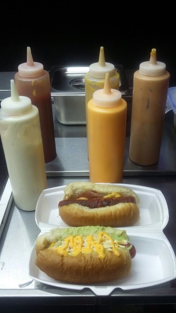 Hot Dogs , El Cora