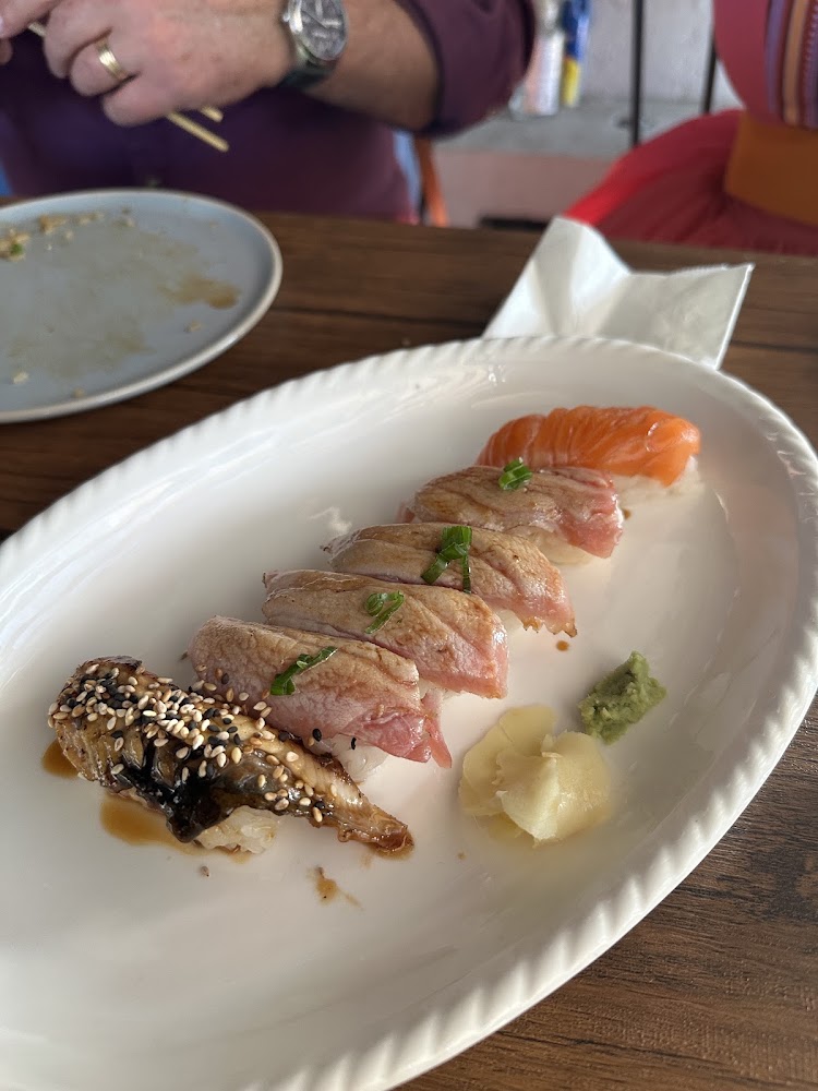 Gato Rayado Izakaya