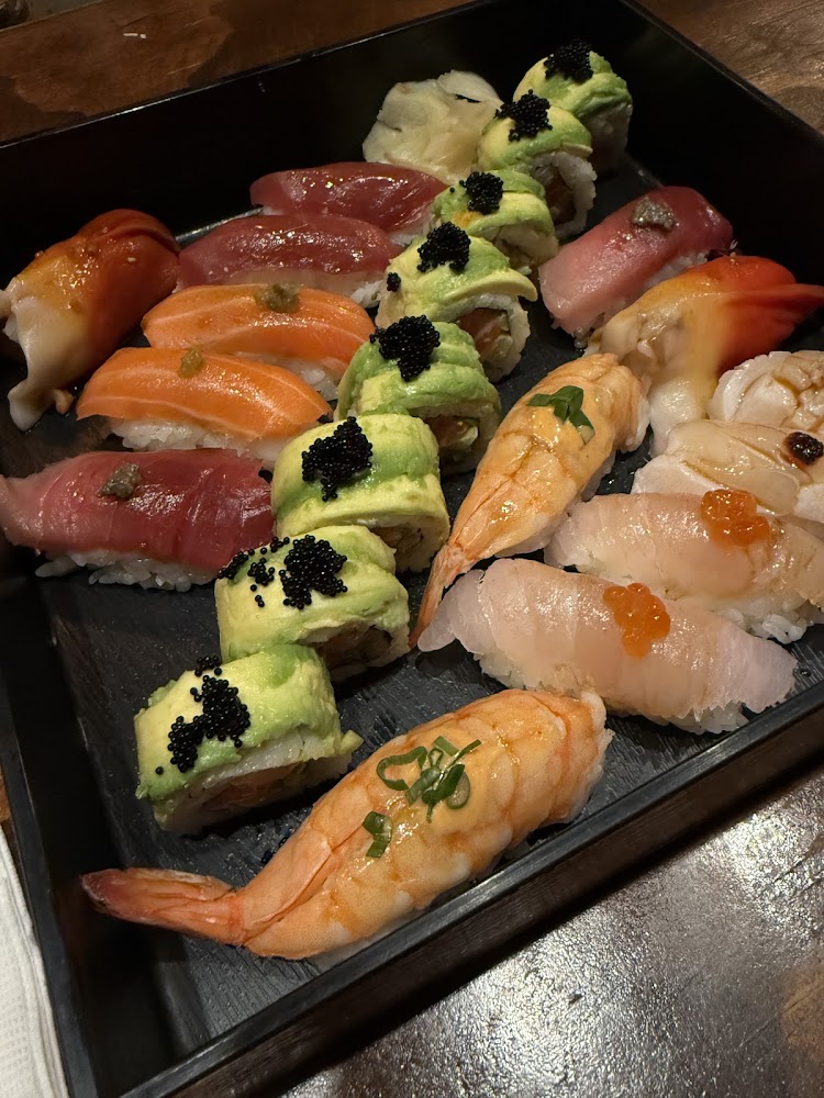 Gato Rayado Izakaya