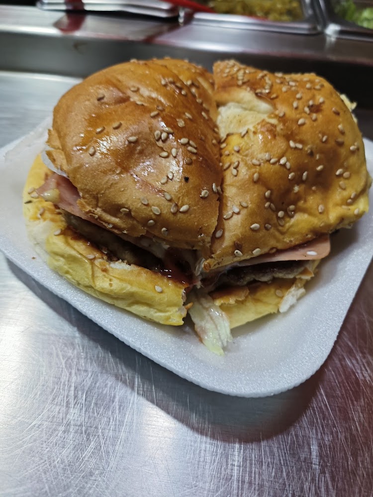 Hamburguesas, tortas y hot dogs