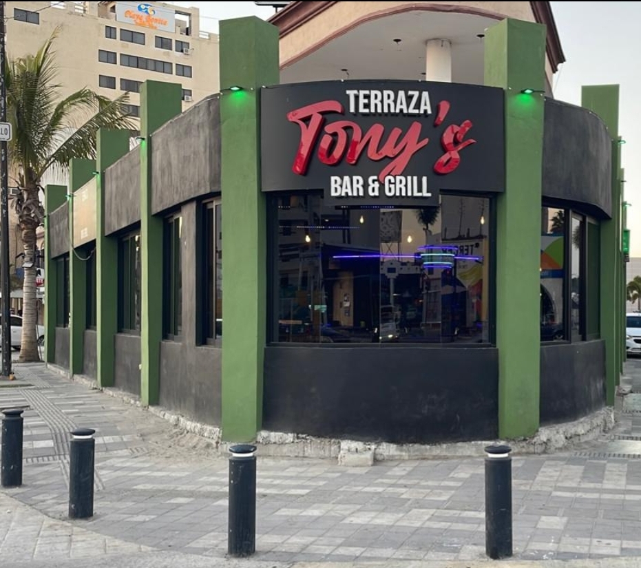 Tony's Terraza Bar&Grill