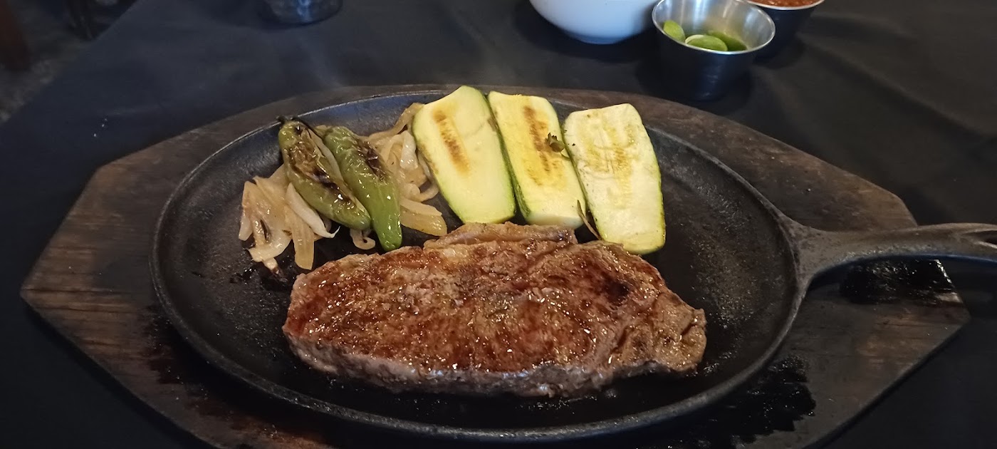 El Bronco Steak House & Bar Los Mochis