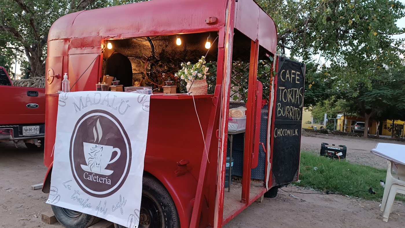 Madalu Café