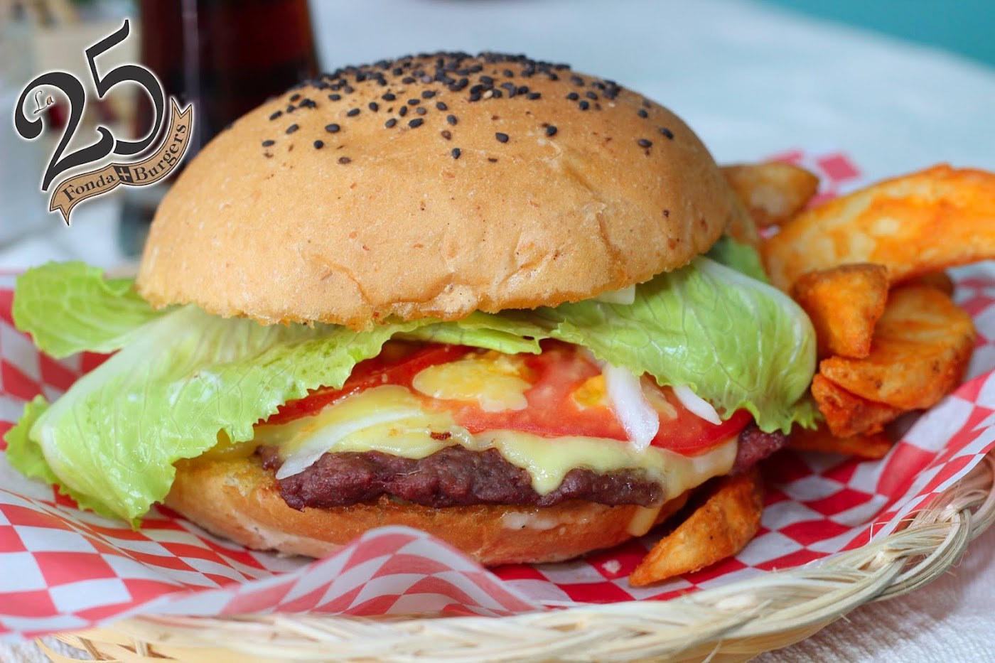 La 25 Fonda + Burgers