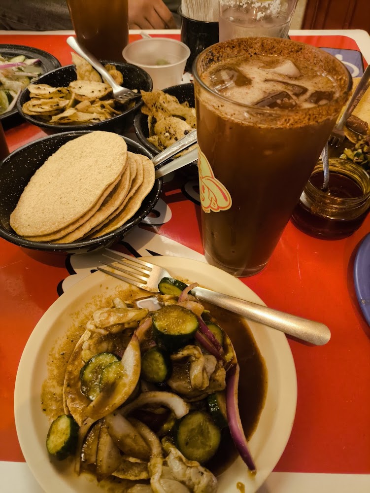 El Gallo D' Oro Cantina