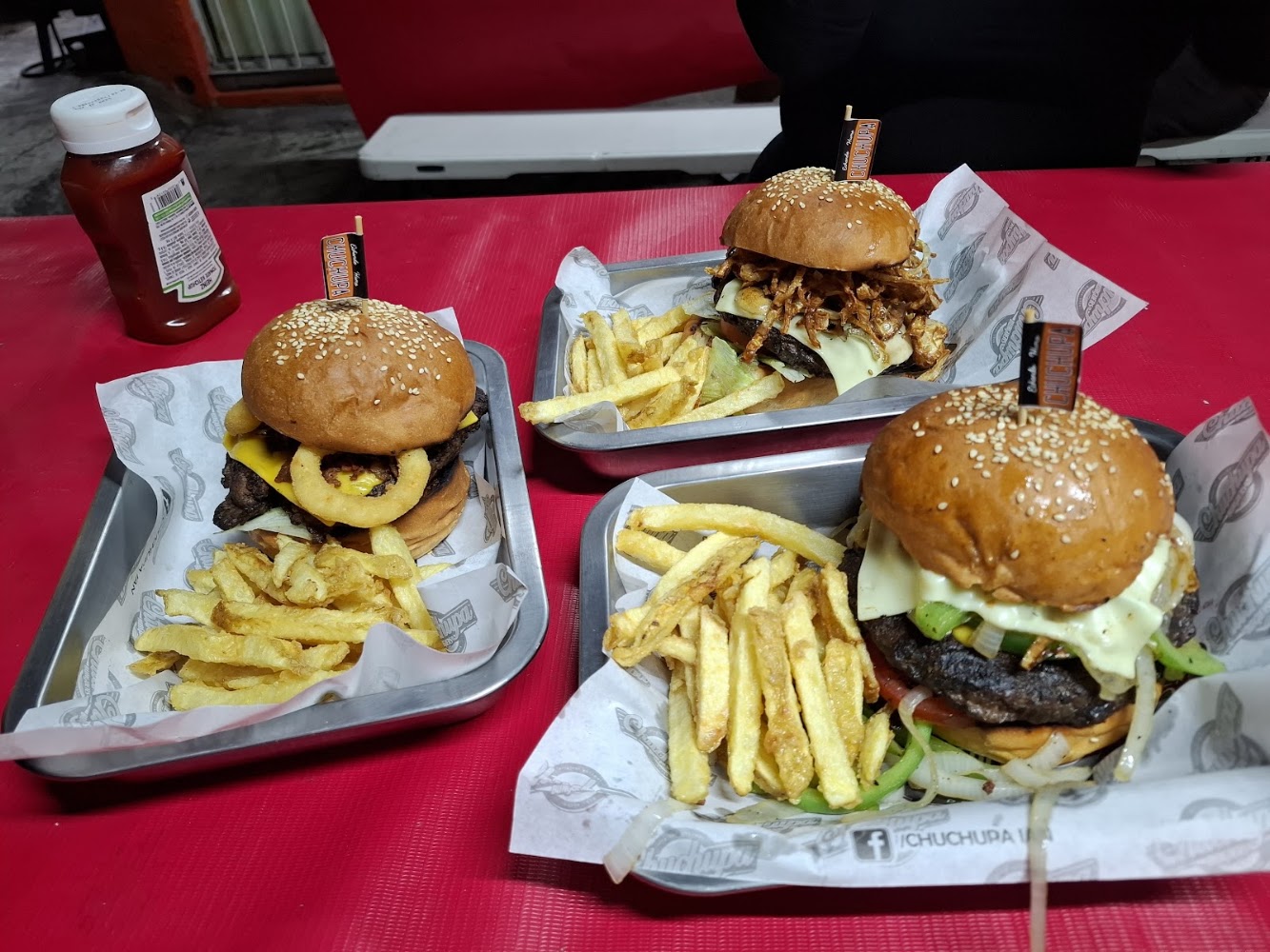 Chuchupa Burger