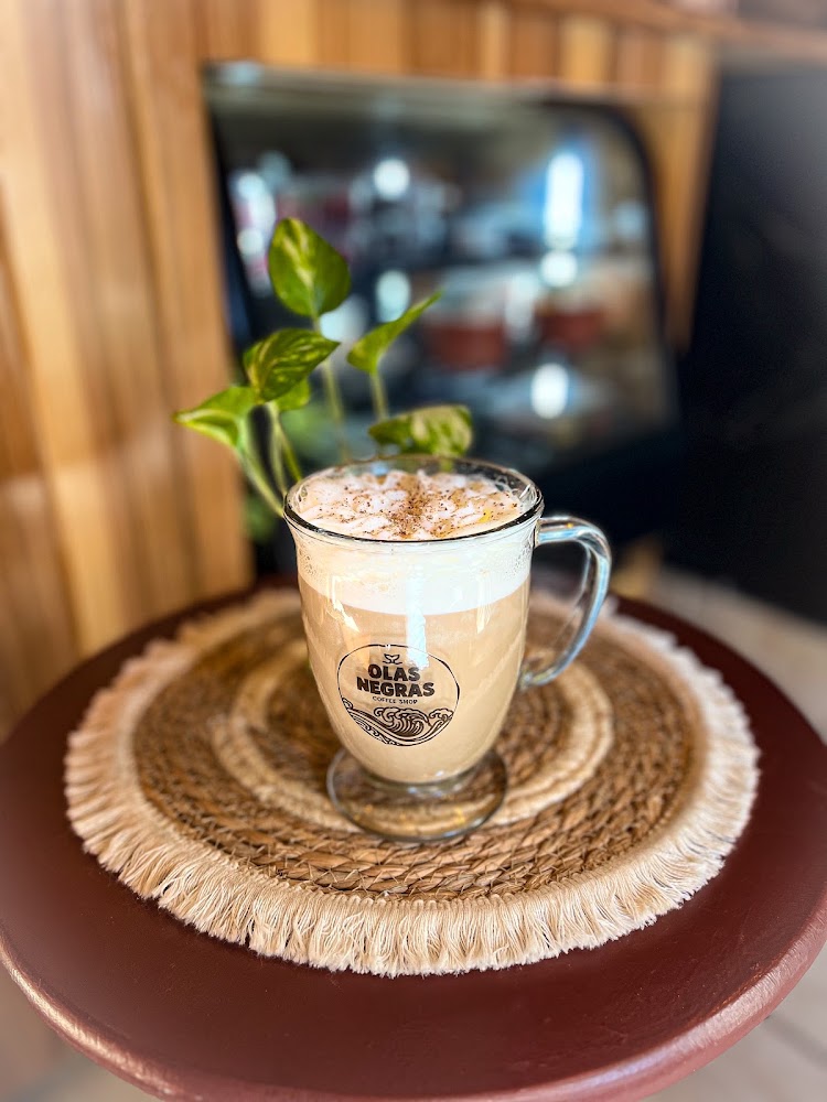 Olas Negras Coffee Shop