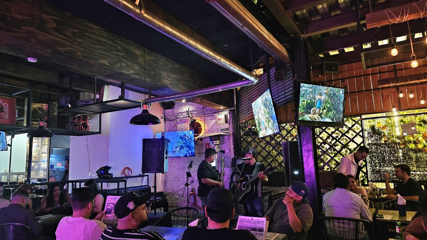 La Insurgente cantina de antaño