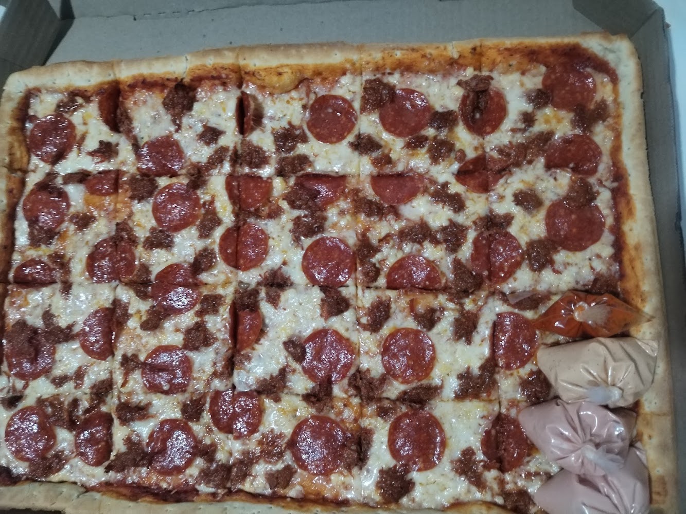 Delicious pizza Patria