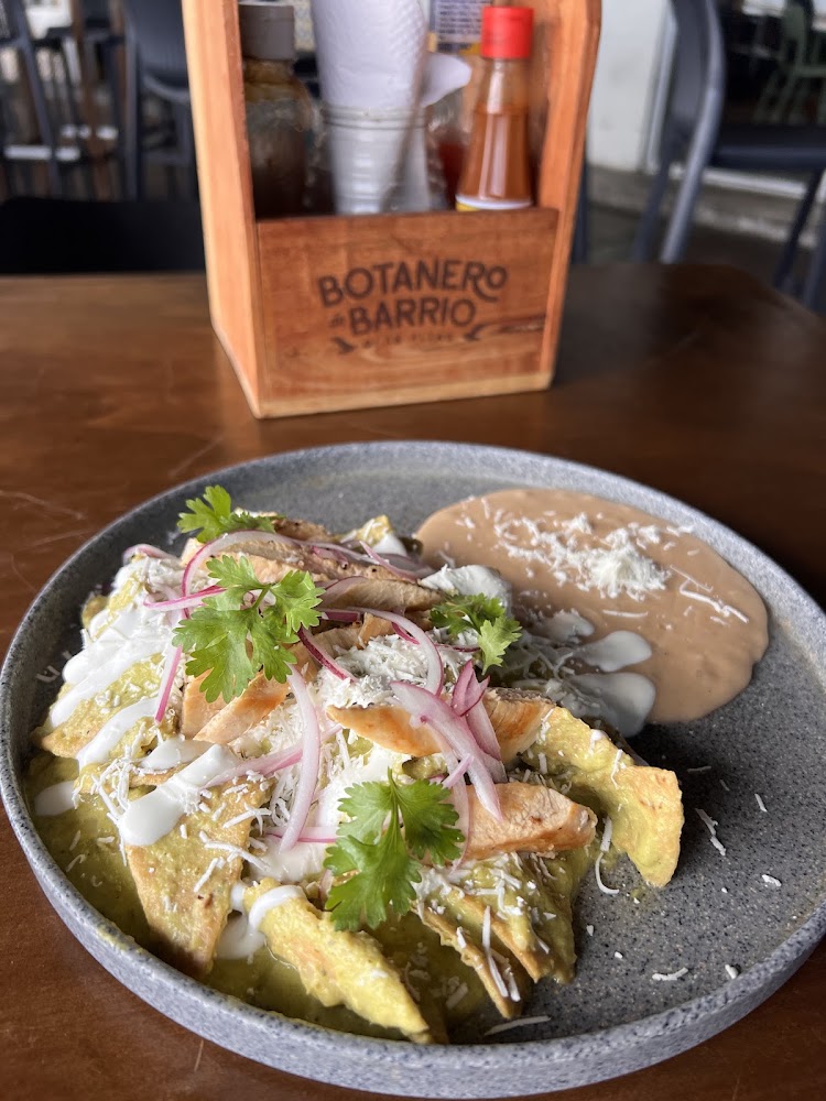 Botanero de Barrio Olas Altas