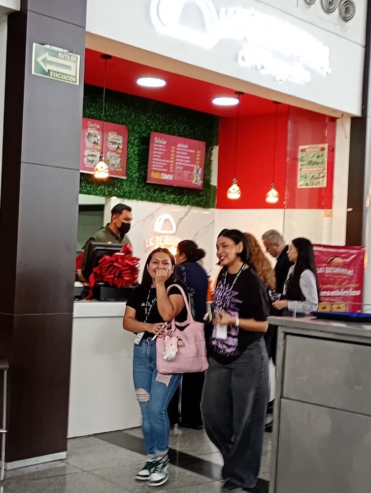 Las Quesabiriras del compadre plaza paseo los mochis