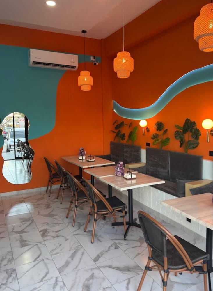 Makarena Cafe