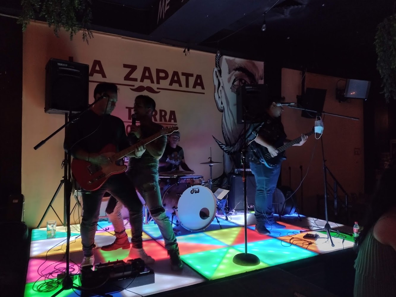 La Zapata Karaoke Bar