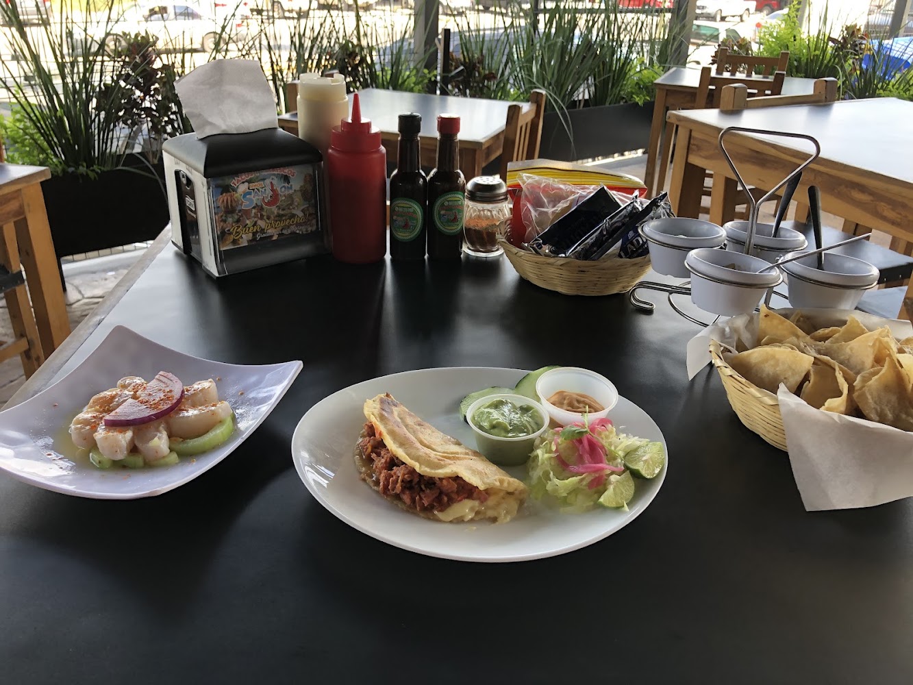 Tacos y Mariscos Hnos Sanjon