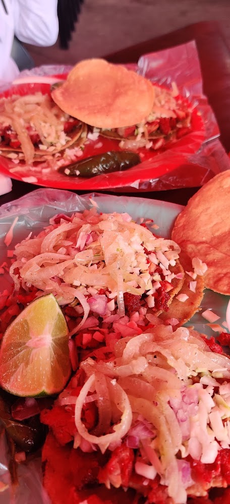 Tacos de adobada 10 de mayo