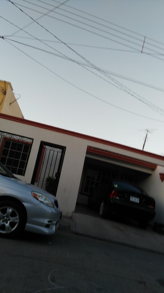 Coctelería y Mariscos Claudia é Iveth