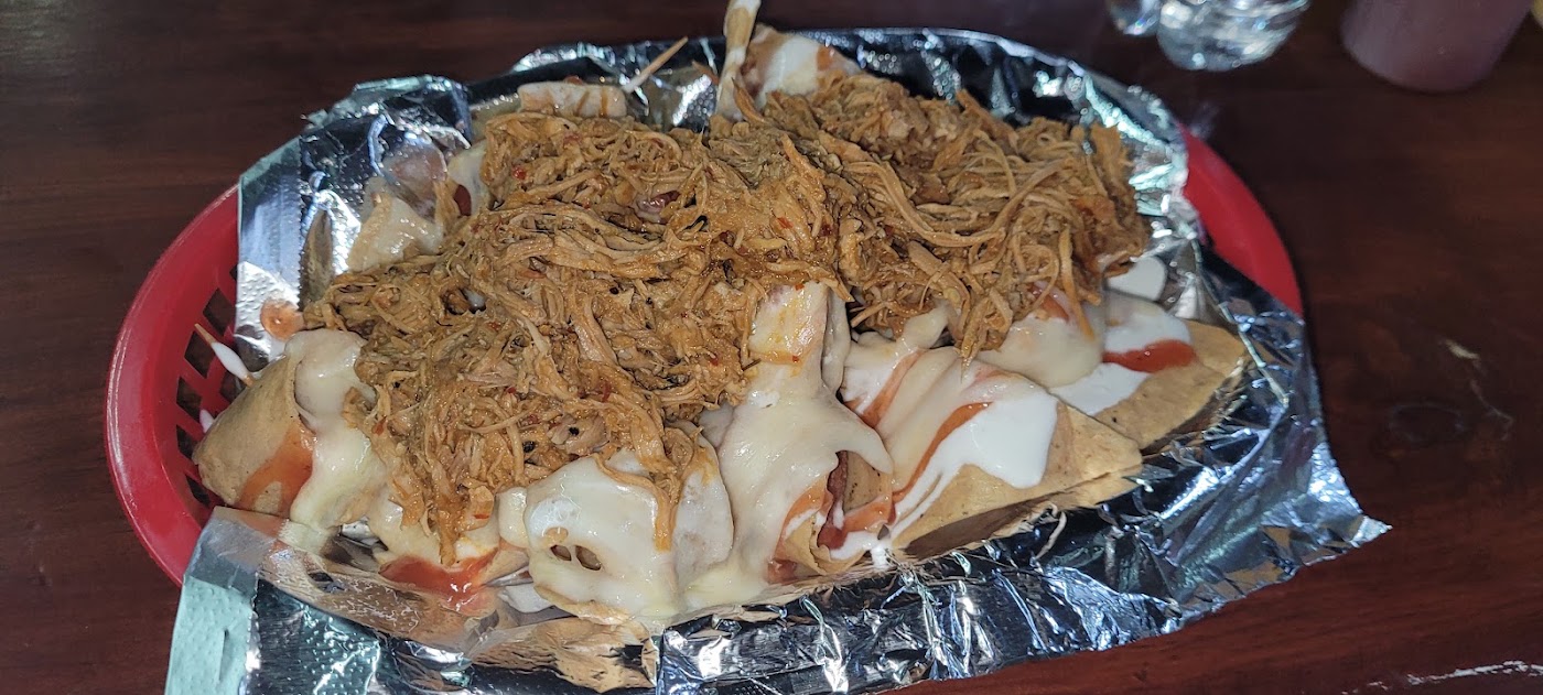 Toños Burger