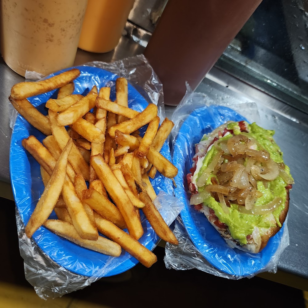 Hot dogs cheluis