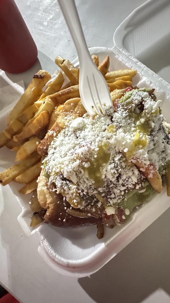 Hot dogs cheluis