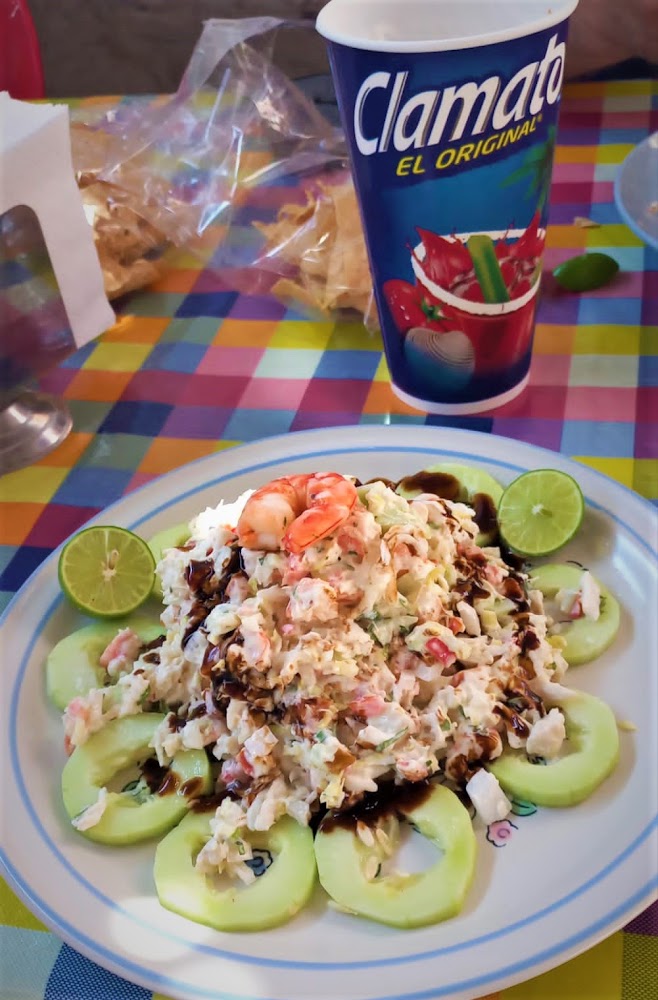 Mariscos y Tacos Chalos