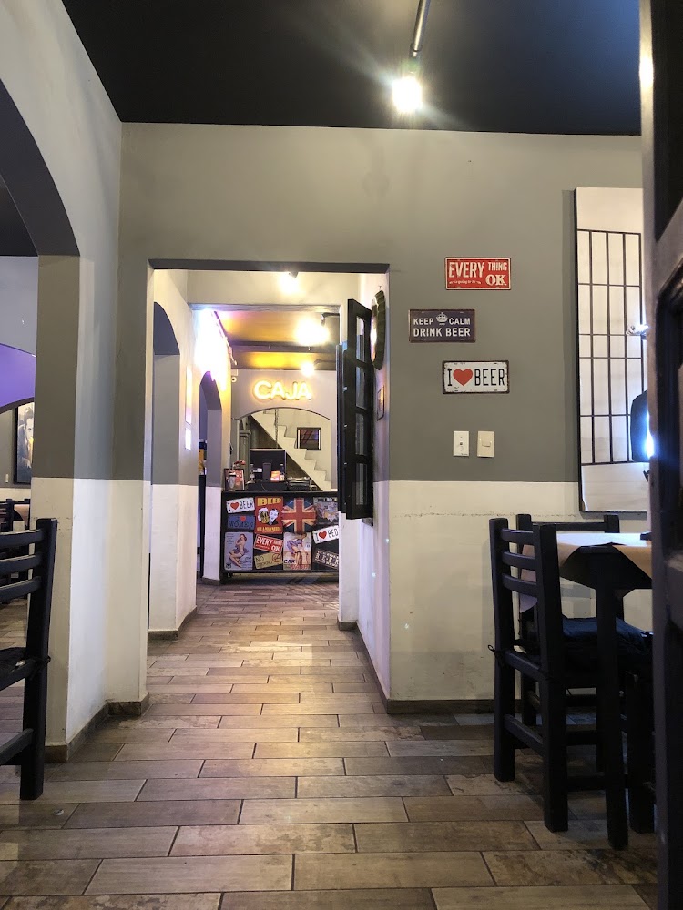 GoGo Burgers and Wings